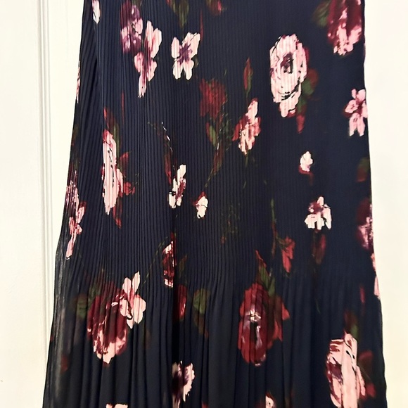 DKNY multi floral Accordion Pleated Neck Tie Sleeveless Shift Dress Sz 6 - Picture 10 of 12